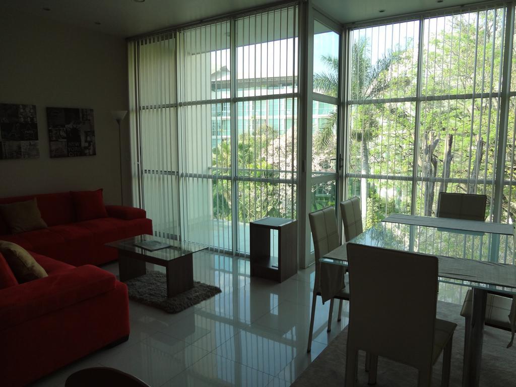 Triumph Tower Residence Cuernavaca Chambre photo